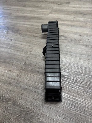 Tanque extremo radiador Porsche 928 nuevo Foto 1 de 4