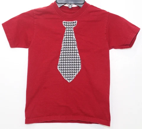 Fruit of the Loom Crimson T Shirt w/ Houndstooth Necktie Design Boys Small 6-7 Cover