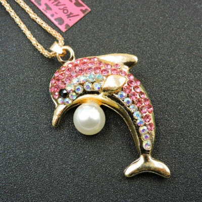 ¡DELFÍN ROSA DE BETSEY JOHNSON CON UNA PERLA HACIENDO TRUCOS! TOPACIO ROSA Y PASTEL  Foto 1 de 4