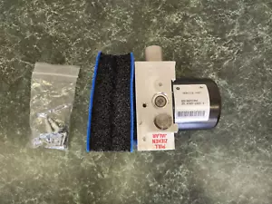Control eléctrico del sistema de frenos antibloqueo Mopar 68196033AA - Imagen 1 de 8