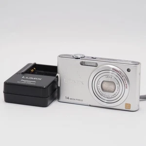 Panasonic LUMIX DMC FX66 Kompakt Digitalkamera Silber 5x Zoom UltraSlim - Bild 1 von 10