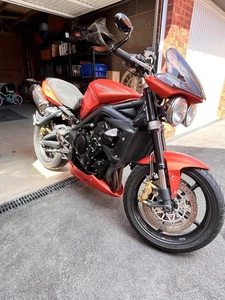 Triumph Street Triple 675r 2009 Low Mileage - Picture 1 of 12