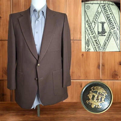 20 世纪 70 年代 Fioravanti 运动外套西装外套男式 38S 棕色带黄铜纽扣 — 第 1/4 张图片