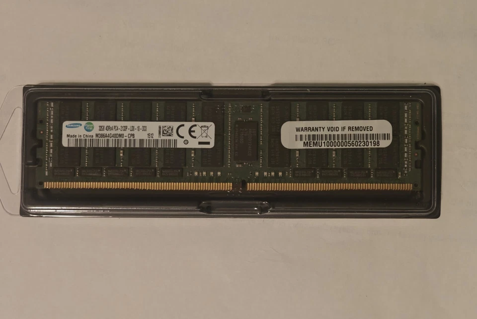 Samsung M386A4G40DM0-CPB 32GB PC4-2133P-L LRDIMM Memory Module - Image 1 of 1