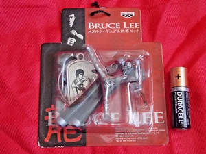 ⭐ NUEVO Bruce Lee Metal MASCOTA FIGURA (A) PVC NUNCHAKU LLAVERO BANPRESTO REINO UNIDO 🚚 - Imagen 1 de 5