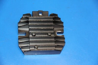 96-23 DR650SE DR 650 2007 96-23 regulador de voltaje rectificador eléctrico potencia de encendido Foto 1 de 4