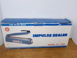 Nuevo Sellador de Impulsos ULINE 12" Modelo KF-300H Equipo de Sellado de Bolsas Industriales - Imagen 1 de 2