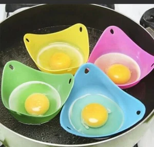 4 Stück Silikon Eierpochierer Tasse Pochieren Schale Kochen Form Küchenwerkzeug - Bild 1 von 8