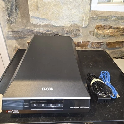 Epson Perfection V600 Photo, Slide And Film High Resolution Scanner - Image 1 of 4
