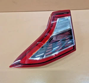 Hyundai Ioniq Right rear tailgate rear tail light lamp 92404G7 OEM - Picture 1 of 6