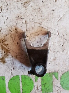 Suzuki dr 350 92 25221-14D03-000 Suzuki Fork,gear shift no.2 2522114D03000, - Picture 1 of 2