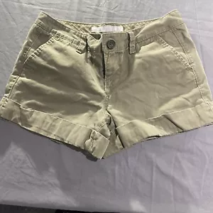 Pantaloncini da donna Old Navy Chino a maniche basse 3"" verde esercito - Foto 1 di 8