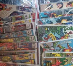 DC Comic Box Mixed Lot 20 Back Issues DC Comic Bundle - Bild 1 von 1