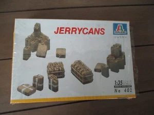 ITALERI KANISTER PLASTIK MODELLBAUSATZ MASSSTAB 1:35 OFFEN KOMPLETT #402 - Bild 1 von 7