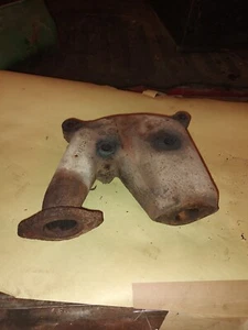 1941-1946 John Deere B Manifold - Picture 1 of 5