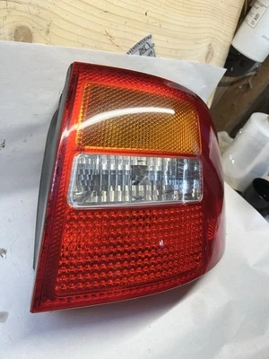 Luz trasera derecha pasajero Audi A6 ALLROAD C5 00-05 4B9 945 096 G original Foto 1 de 4