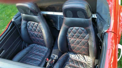 Cubiertas de asiento de cuero negras de repuesto para Mazda Miata / MX-5 (1990-1995) puntada oscura Foto 1 de 4