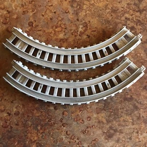 2 Thomas TrackMaster Super Station Track Elevated Curve ER Replacement Part Gray - Picture 1 of 6