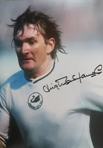 LEIGHTON JAMES SWANSEA SIGNED PROFESSIONAL 10X8 PHOTO COA - OFFERS ACCEPTED - Bild 1 von 2