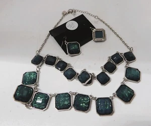 Green Glitter Stone Necklace matching Earring Jewelrly Set - Picture 1 of 3