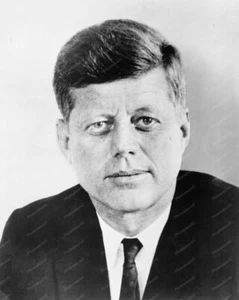 Retrato del presidente John F Kennedy 1961 reimpresión 8x10 de foto antigua - Imagen 1 de 1