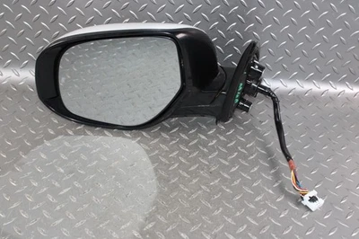 16-24 OUTLANDER SPORT Diamond White LH Power Heated Turn Signal Door Mirror OEM - Изображение 1 из 4