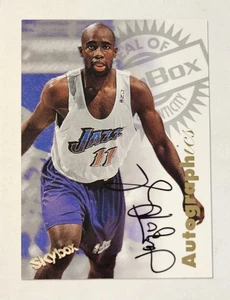 JACQUE VAUGHN RC 1997-98 Skybox Premium - Autographics #NNO Jazz NBA Champ - Picture 1 of 3