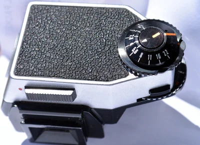 Serviced: Exakta RTL 1000 TTL Prism Finder, Pentacon Praktica VLC Prismensucher - Image 1 of 4