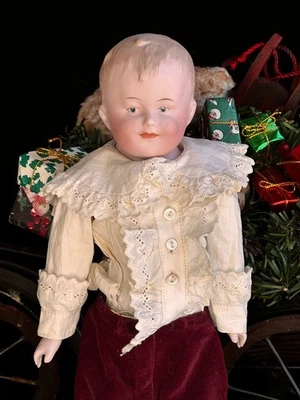 Boneca alemã antiga 12,5” Gebruder Heubach 8724 personagem cabeça bisque menino - Imagem 1 de 4