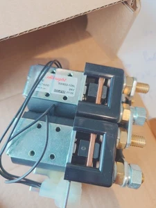 Grupo de conmutación Schütz Jungheinrich 28526080 - Imagen 1 de 2