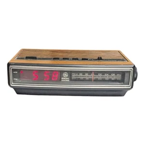 Vintage General Electric 7-4625C Woodgrain AM/FM Digital Alarm Clock Tested Work - Picture 1 of 8