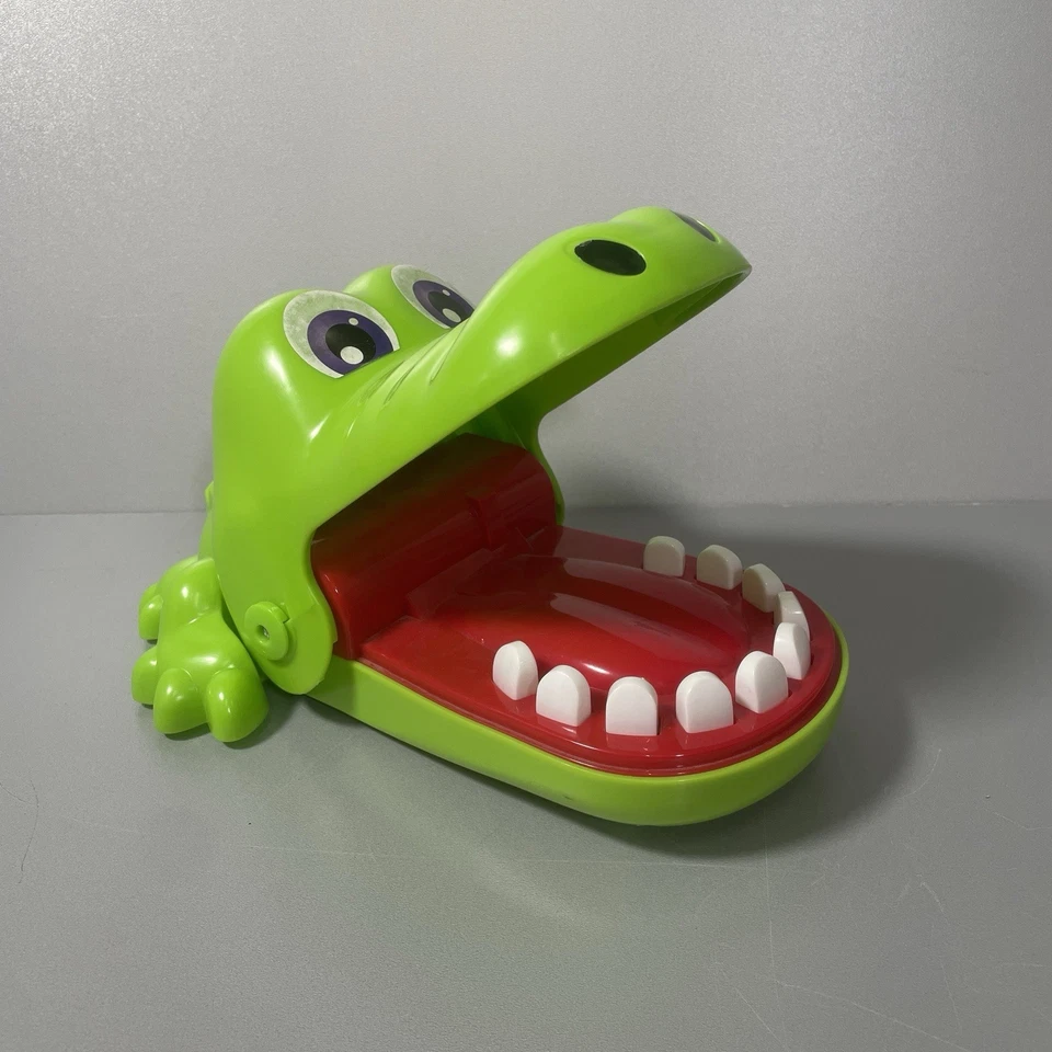 Kinderspiel Croco Kroco Doc Hasbro Spiel Action Fun, Krokodil Arzt Zähne Ziehen - Bild 1 von 4