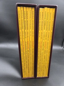 Lot of 12 National Geographic Magazines 1992 Full Set W/ Faux Leather Binders  - Bild 1 von 9