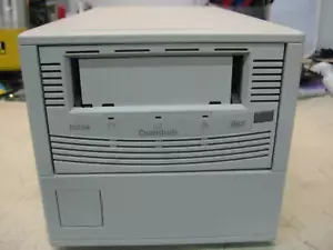 Quantum DLT-S4 DLTS4 White External tape drive DLT-S4e TC-S45BT-YF 70-85748-01 - Picture 1 of 1