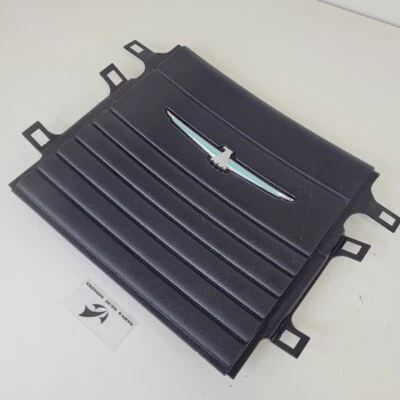 Painel emblema acabamento central traseiro Ford Thunderbird 2003-2005 fabricante de equipamento original - Imagem 1 de 4