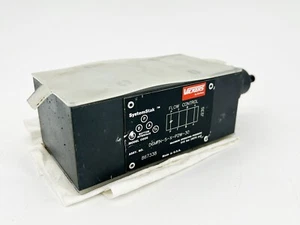 Nuova valvola di controllo flusso Danfoss Vickers DGMFN-5-X-P2W-30 4570psi 867338 - senza scatola - Foto 1 di 5