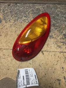 Tail Light Assembly CHRYSLER PT CRUISER Right 01 02 03 04 05 - Picture 1 of 4