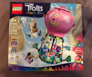 LEGO Trolls: Poppy's Hot Air Balloon Adventure (41252) - Picture 1 of 2