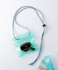 Gafas de sol plegables con bolsa de PVC azul claro Artículos de viaje 3MONEDAS - Imagen 1 de 8