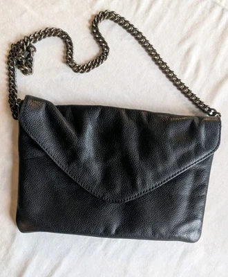 J Crew 黑色皮革信封钱包链带 — 第 1/4 张图片