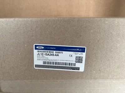 Moldura de lâmpada de neblina lateral para motorista Ford Expedition 2018-2021 original do fabricante JL1Z15A245AA - Imagem 1 de 2