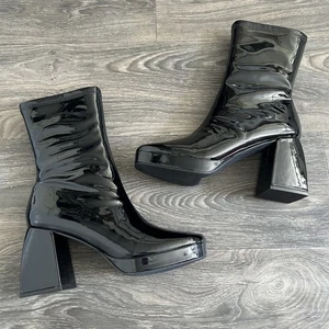 NEU Lulus Größe 11 Edmen schwarz Lack Plateau halbhohe Stiefel Reißverschluss Blockabsatz - Bild 1 von 12