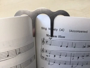 Music Book Clip- Page Holder for Sheet Music Stands, Pianos, Musicians NEW - Picture 1 of 2