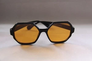 SUNGLASSES LENSES ORANGE HEXAGON FRAME BLACK PLASTIC - Picture 1 of 3
