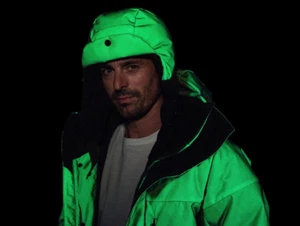 LARGE Vollebak Solar Charged Puffer Hat trapper glow in the dark firefly TITAN - Picture 1 of 9