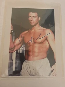 (3) GENE CLAUDE VAN DAMME SIGNED 8X10 PHOTOS - 2 COLOR 1 S/W - ALL HAVE COA - Bild 1 von 3