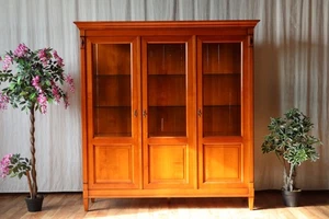 Nr.2070  Ebanart Vitrine Kirsche Vollholz - Bild 1 von 9