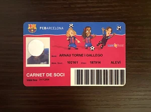 2004 FC Barcelona Child Member Card Pass * Messi Debut Year * Ronaldinho Cartoon - Bild 1 von 9
