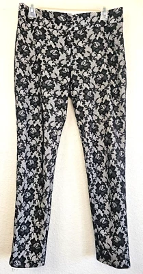 ARDEN B  Size Medium palazzo pants in Geometric Print Black and White     ! - Image 1 of 4
