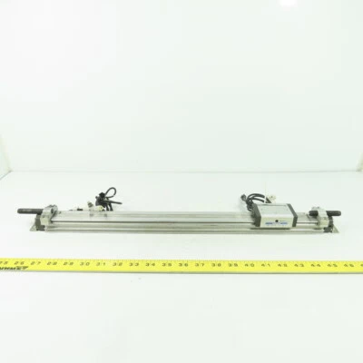 Cilindro neumático sin varilla de doble acción Koganei Orga 16 mm diámetro x 400 mm Foto 1 de 4